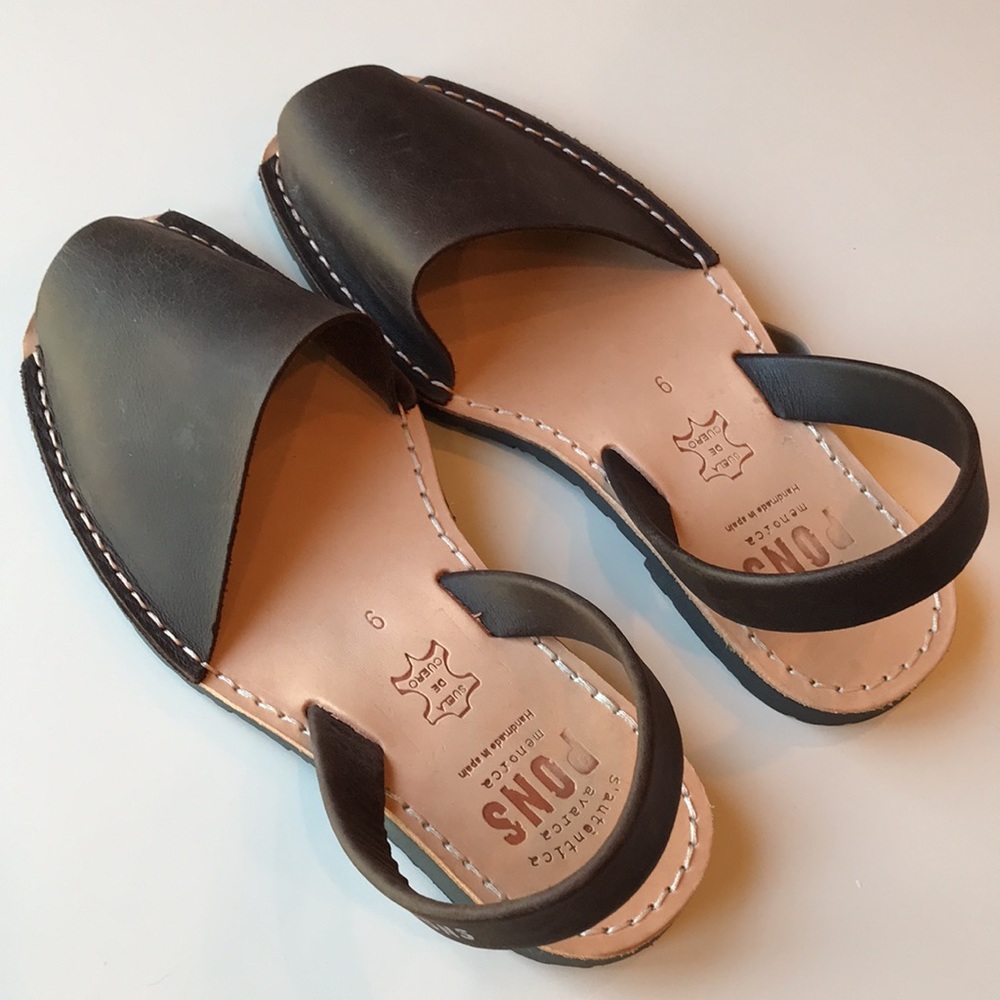 Pons size 9 like new!